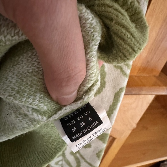 Cardigan set - Picture 3 of 4